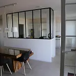 Apartment With Sea/City Views, Near Downtown Sete