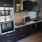 Bel Appartement Central Avec Piscine Chauffee, Balcon Et Terrasse - 3 Pieces, 70M², Parking Inclus - Fr-1-465-9