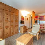 Appartement Confortable Skis Aux Pieds A La Daille, Animaux Admis - Fr-1-694-127