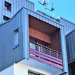 Studio Idealement Situe Pres Des Commerces Et Pistes - Fr-1-449-189