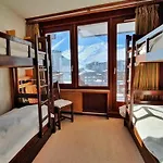Appartement 2 Pieces, Proche Pistes Et Commerces, Balcon, Wifi, Parking Disponible - Fr-1-502-550