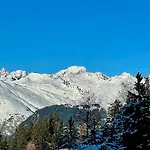 Arc 1800, Le Chalet Manaro Avec Sa Vue Panoramique