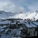 Appartement 3 Pieces Proche Pistes Avec Parking A Tignes - Fr-1-411-919