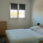 Appartement Renove 4 Pers, 200M Plage, Proche Commerces, Balcon, Parking, Animaux Admis - Fr-1-323-443