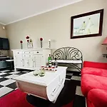 Maison De Famille Au Calme Quartier De La Marcelliere