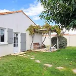 Petite Location A Proximite De La Plage Et Des Commerces
