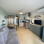 As24003-Studio Cabine A 200M Plage-Parking Prive