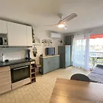 As24003-Studio Cabine A 200M Plage-Parking Prive