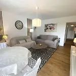 Benodet : Superbe T2 Renove A 100M De La Plage, Parking Inclus - Fr-1-481-90