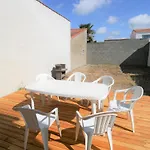 Maison Rustique Au Centre-Ville, Proche Plage, Avec Jardin Et 3 Chambres ! - Fr-1-22-223