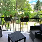 Appartement Design Au Coeur De Montpellier Avec Parking Prive