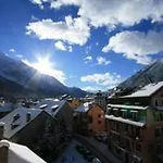 Chamonix : Bel Appart 8 Pers, 80M², 3 Ch, Centre, Resid. Securisee, Parking, Wifi - Fr-1-507-25