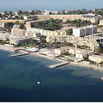 1Er Etage, Balcon, Animaux Admis, Parking De Proximite - Fr-1-503-8
