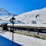 Beau 4 Pieces Esprit Montagne A Tignes Avec Balcon, Wifi Et Casier A Ski - Fr-1-411-884