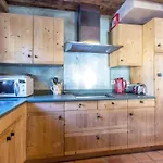 Chalet 5* A Courchevel Village, Proche Pistes, 4 Chambres, Cheminee, Jacuzzi, Garage, Wi-Fi Inclus - Fr-1-562-40