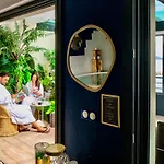 Blue Summer Vibes Appartement For 4P, Ac, Terrace, Parking, Beach At 50M, Spa Access -6