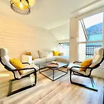 Centre Village Appartement 3 Chambres Avec Terrasse Jusqu'A 6 Personnes