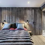 Appartement Spacieux Proche Des Pistes A Courchevel - Fr-1-564-89