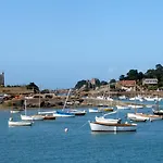 Maison Bretonne Avec Jardin, Au Coeur De Ploumanac'H En Perros-Guirec - Ref 343