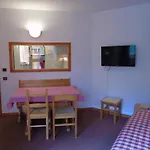 Studio Cabine 4 Pers A 100M Des Pistes Et Commerces, Balcon Sud, Parking Gratuit, Draps Inclus. - Fr-1-561-11