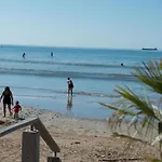 Maison T2 Agreable Avec Cour Privative, A 400M De La Plage Et Proche Commerces, Quartier Calme - Fr-1-92-875
