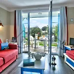 Localise - A06 - Entierement De Plain-Pied Avec Petite Vue Mer - Donnant Sur La Piscine Et Le Jardin - Wifi Inclus - Draps Inclus -