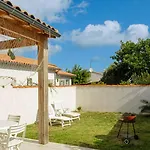 Maison Recente, A Proximite Du Port De La Flotte