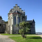 Appartement Calme Sur Les Hauteurs D'Hendaye Avec Balcon, Parking Et Ascenseur. - Fr-1-2-291
