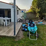 Maison Ti Havre Avec Jardin Prive Dans Village De Pecheurs A Brem Sur Mer !