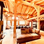 Chalet Isabelle Mountain lodge 5 star