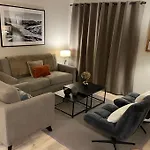 Spacious Ski-In Ski-Out Apartment 4-6 Pax, 161 Sources De Marie Arc 1950