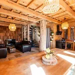 Villa Bayani