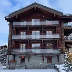Appartement De Prestige Avec Cheminee, Balcon Et Wifi A Val-D'Isere - Fr-1-694-320