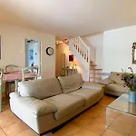Au Calme, Villa Avec Piscine