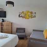 Hotel L'Auberge Canaulaise