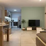 Appartement Calme, Climatise 3Min A Pied De La Mer