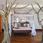 Queens Chateau Boutique Villa