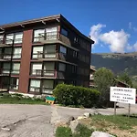 Appartement Familial Renove, Au Coeur De Courchevel Le Praz, Proche Des Pistes Et Commodites - Fr-1-568-30