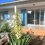 Maison De Famille Spacieuse A 1 Min De La Plage A Pied, 2 Chambres