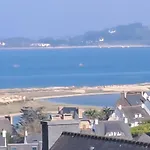 Holiday Home With Sea View, Perros Guirec
