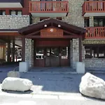 Appartement Pour 6 Pers. Avec 2 Sdb Pres Du Centre Et Des Pistes A Val D'Isere - Fr-1-411-897