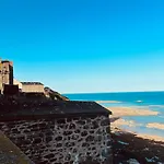 Location Granville - Remparts De La Hauteville