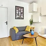 Air-Conditioned Apartment With 2 Balconies