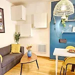 Air-Conditioned Apartment With 2 Balconies