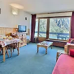 Studio Skis Aux Pieds Pour 4, Proche Commerces Et Balcon Sud A Tignes - Fr-1-411-440