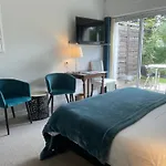 Carnac Lodge Hotel & Spa