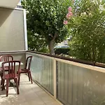 Studio Renove Avec Grande Terrasse Et Wifi A Balaruc-Les-Bains - Fr-1-553-230