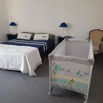 La Petite Pelerine