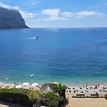 Superbe Appartement Piscine, Tennis, Vue Mer Et Decore Avec Gout