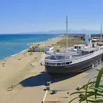 Appartement T3 - Rez De Chausse - Acces Directe A La Plage - 6Est1